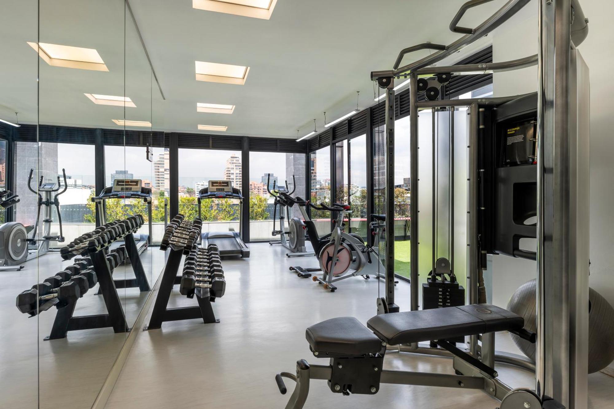 Hotel 100 Luxury Suites By Preferred Bogotá Exteriör bild The gym at the 100 East 53rd Street building