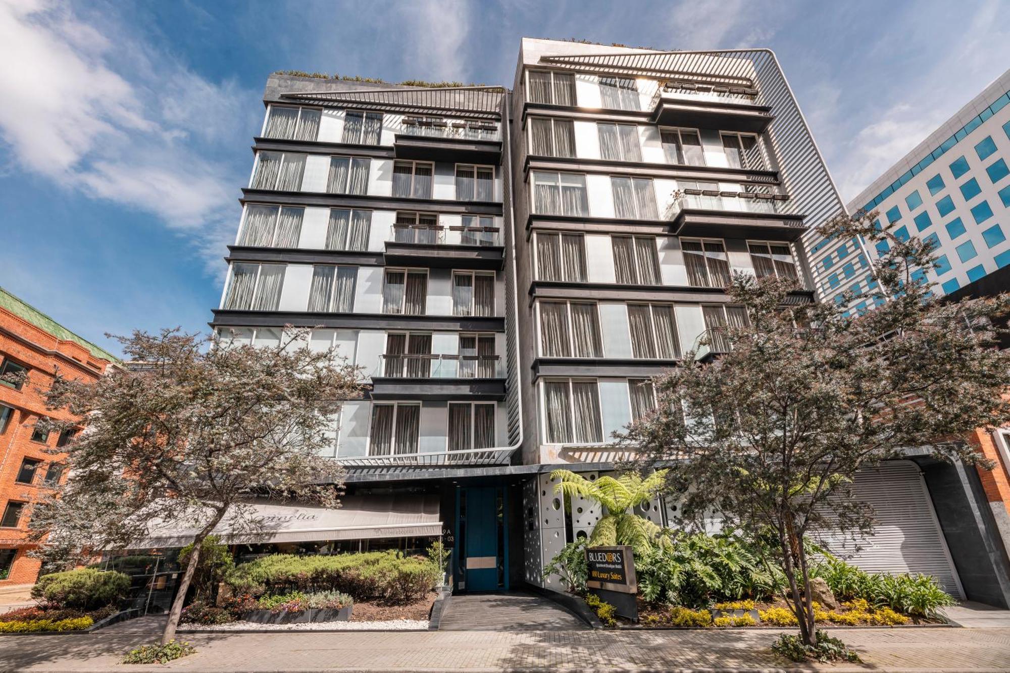 Hotel 100 Luxury Suites By Preferred Bogotá Exteriör bild The building in 2019