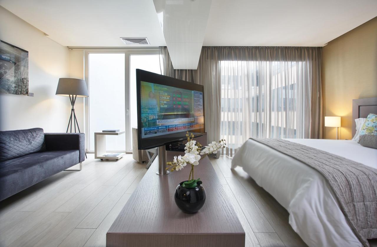 Hotel 100 Luxury Suites By Preferred Bogotá Exteriör bild A room at the hotel